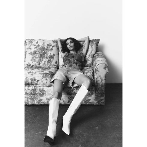 Zara Women's TRF Loose Fit Denim Mid-Rise Shorts